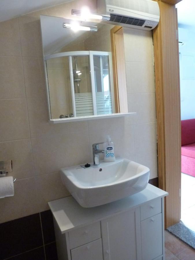 Apartmani Veronika ニン エクステリア 写真